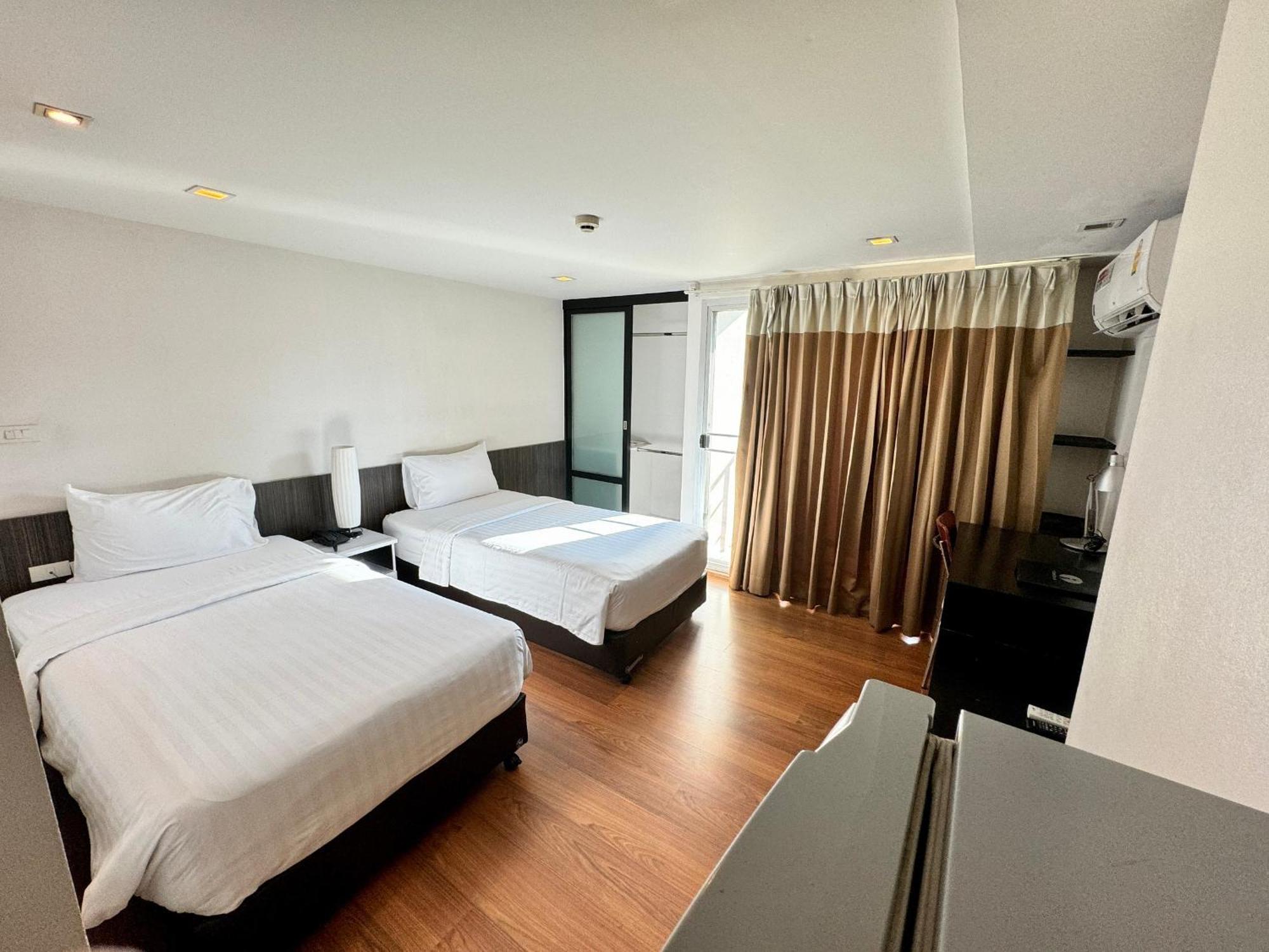 I Residencia Hotel Sathorn Bangkok Exterior foto