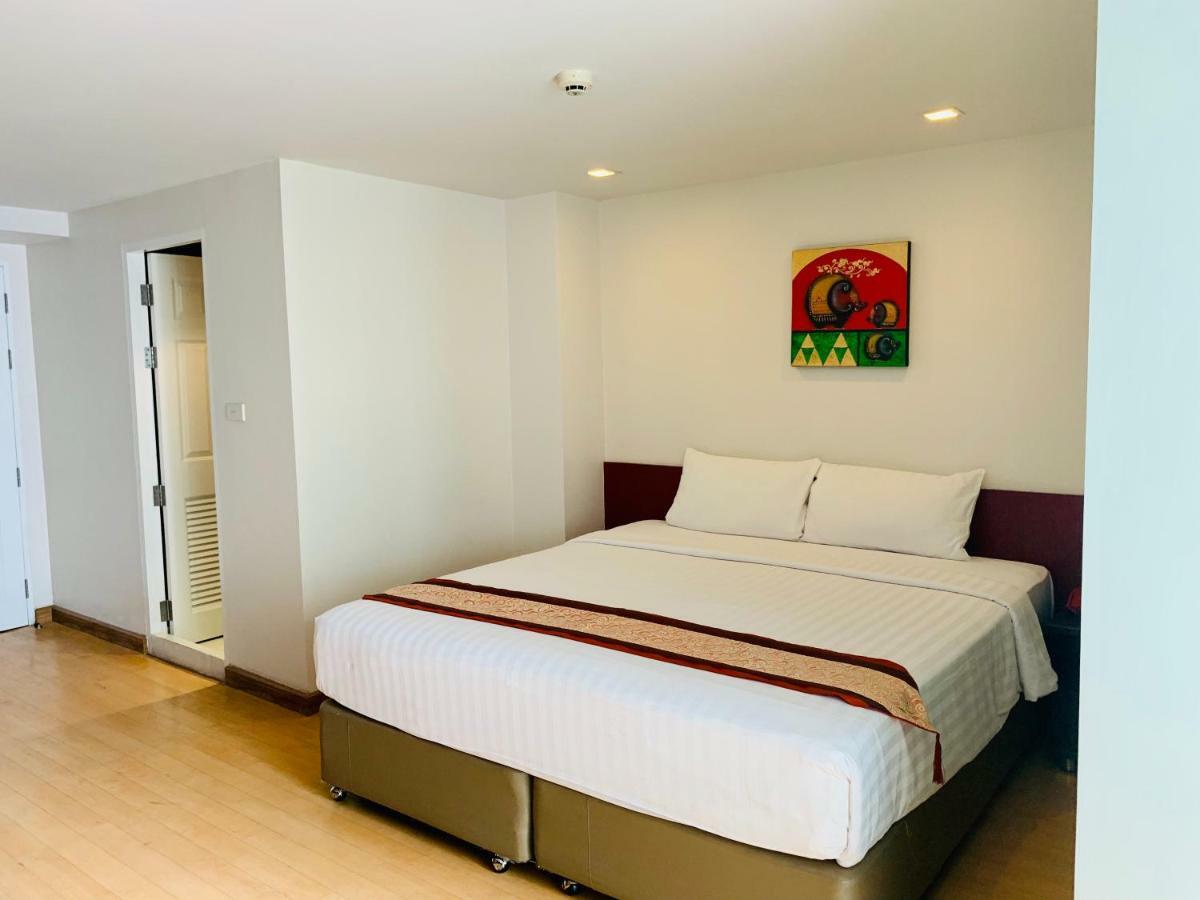I Residencia Hotel Sathorn Bangkok Exterior foto
